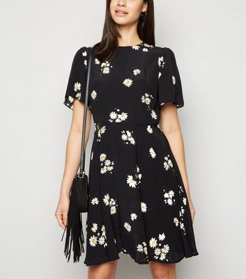 Black Floral Flutter Sleeve Mini Dress | New Look